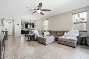 12029 W Locust Ln, Avondale, AZ 85323 - Photo 6