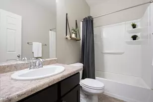 12029 W Locust Ln, Avondale, AZ 85323 - Photo 16