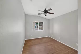 633 E Leslie Ave, San Tan Valley, AZ 85140 - Photo 14