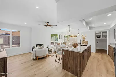 715 W Laguna Azul Avenue, Mesa, AZ 85210 - Photo 2