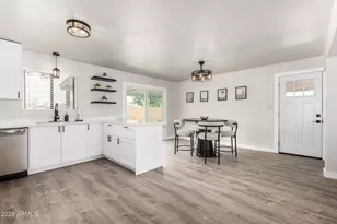 335 S Harris Dr, Mesa, AZ 85204 - Photo 10