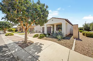 1876 S Huish Dr, Gilbert, AZ 85295 - Photo 4