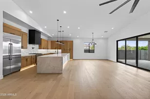 1335 E Kaler Dr, Phoenix, AZ 85020 - Photo 14
