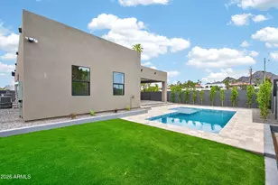 1335 E Kaler Dr, Phoenix, AZ 85020 - Photo 42