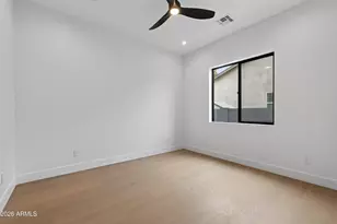 1335 E Kaler Dr, Phoenix, AZ 85020 - Photo 34