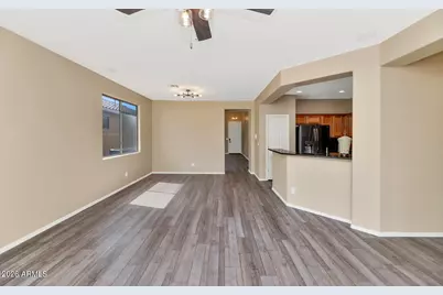 39512 N Prairie Lane, Anthem, AZ 85086 - Photo 2