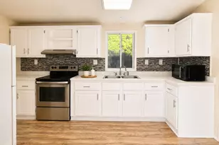 10951 N 91st Ave, Peoria, AZ 85345 - Photo 1