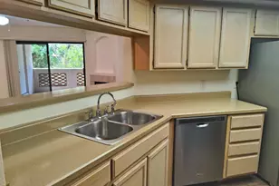 5104 N 32nd St, Phoenix, AZ 85018 - Photo 2