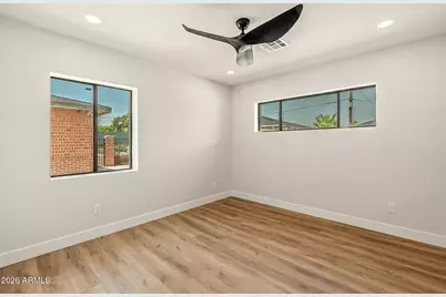 802 W Edgemont Avenue, Phoenix, AZ 85007 - Photo 22