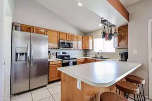 5925 W Crocus Dr, Glendale, AZ 85306 - Photo 10