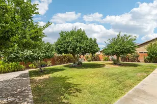 2801 E Lindrick Dr, Chandler, AZ 85249 - Photo 32