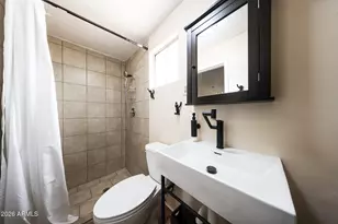 3920 W Lynne Ln, Phoenix, AZ 85041 - Photo 14