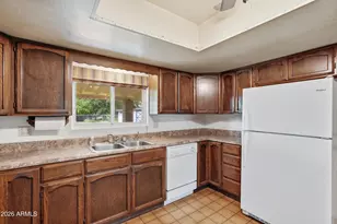 7909 W Country Gables Dr, Peoria, AZ 85381 - Photo 12