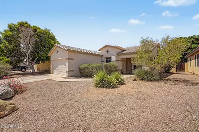 11532 W Cottonwood Lane, Avondale, AZ 85392 - Photo 2