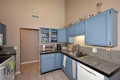1643 E Fairview Street, Chandler, AZ 85225 - Photo 16