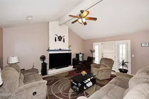1643 E Fairview St, Chandler, AZ 85225 - Photo 2