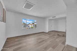 5215 W Hearn Rd, Glendale, AZ 85306 - Photo 8