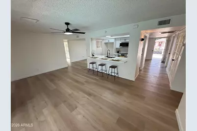 5215 W Hearn Road, Glendale, AZ 85306 - Photo 6
