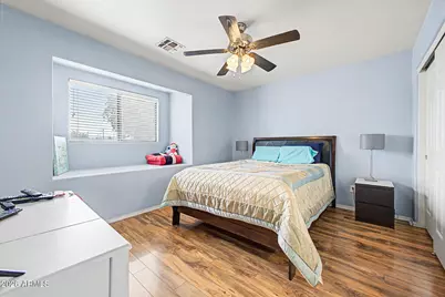 8870 N 48th Lane, Glendale, AZ 85302 - Photo 16