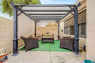 8870 N 48th Ln, Glendale, AZ 85302 - Photo 2