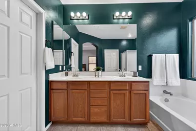 921 W Dana Drive, San Tan Valley, AZ 85143 - Photo 12