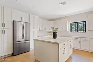 6302 E Aster Dr, Scottsdale, AZ 85254 - Photo 8