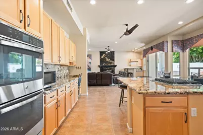 641 S Boulder Court, Gilbert, AZ 85296 - Photo 12