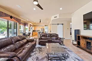 641 S Boulder Ct, Gilbert, AZ 85296 - Photo 20