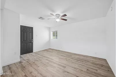 5959 W Gardenia Avenue, Glendale, AZ 85301 - Photo 4