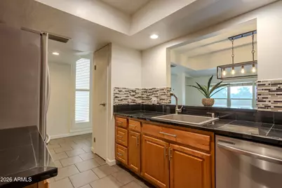 7920 E Arlington Road #Unit 6, Scottsdale, AZ 85250 - Photo 10