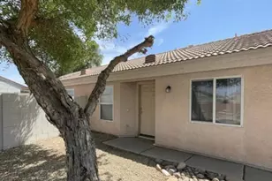 11350 W Eden McKenzie Dr, Surprise, AZ 85378 - Photo 2