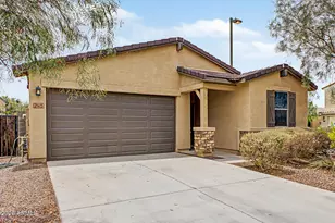 21415 W Holly St, Buckeye, AZ 85396 - Photo 4