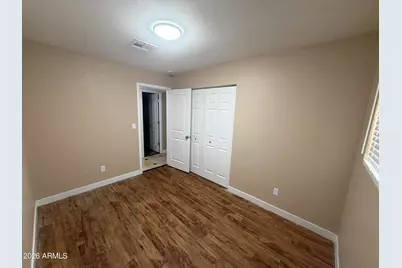 5810 W Earll Drive, Phoenix, AZ 85031 - Photo 12
