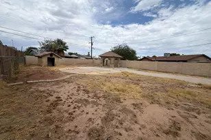 5810 W Earll Dr, Phoenix, AZ 85031 - Photo 2