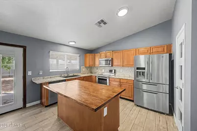 4226 N 109th Drive, Phoenix, AZ 85037 - Photo 6