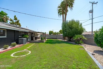 2051 W Windsor Avenue, Phoenix, AZ 85009 - Photo 44