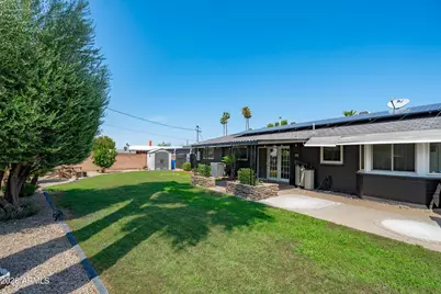 2051 W Windsor Avenue, Phoenix, AZ 85009 - Photo 36