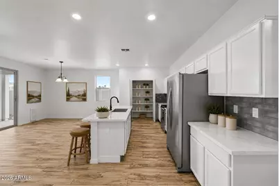16664 W Jenan Drive, Surprise, AZ 85388 - Photo 6