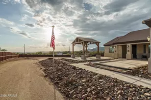 39722 N New River Rd, Phoenix, AZ 85086 - Photo 52