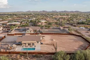 39722 N New River Rd, Phoenix, AZ 85086 - Photo 68