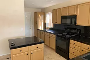15071 W Heritage Oak Way, Surprise, AZ 85374 - Photo 10