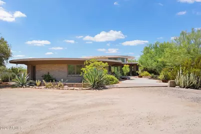 6111 N Palo Cristi Road, Paradise Valley, AZ 85253 - Photo 2