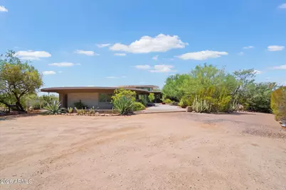 6111 N Palo Cristi Road, Paradise Valley, AZ 85253 - Photo 1