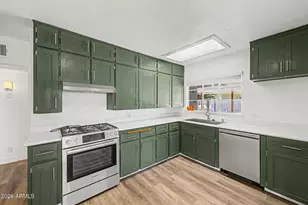 102 W 8th Pl, Mesa, AZ 85201 - Photo 6