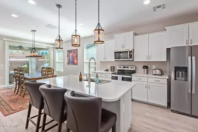 8835 S 166th Avenue, Goodyear, AZ 85338 - Photo 2