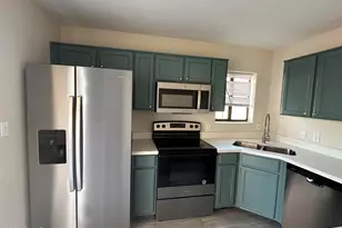 15650 N 19th Ave, Phoenix, AZ 85023 - Photo 2