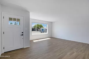 8426 E Monterey Way, Scottsdale, AZ 85251 - Photo 8