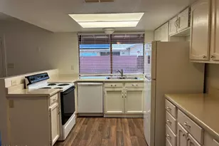 602 W Wickieup Ln, Phoenix, AZ 85027 - Photo 10