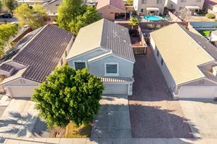 23814 W Desert Bloom St, Buckeye, AZ 85326 - Photo 32
