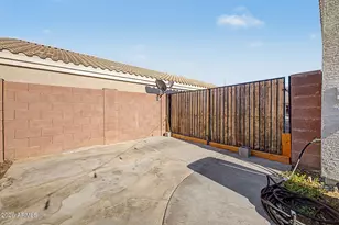 23814 W Desert Bloom St, Buckeye, AZ 85326 - Photo 30